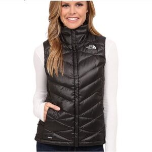 The North Face 550 Women's Black Quilted Goose Down Puffer Vest Size L